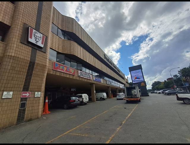 110M² OFFICE TO LET IN DUNKELD WEST